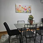 Center Pearl 아파트